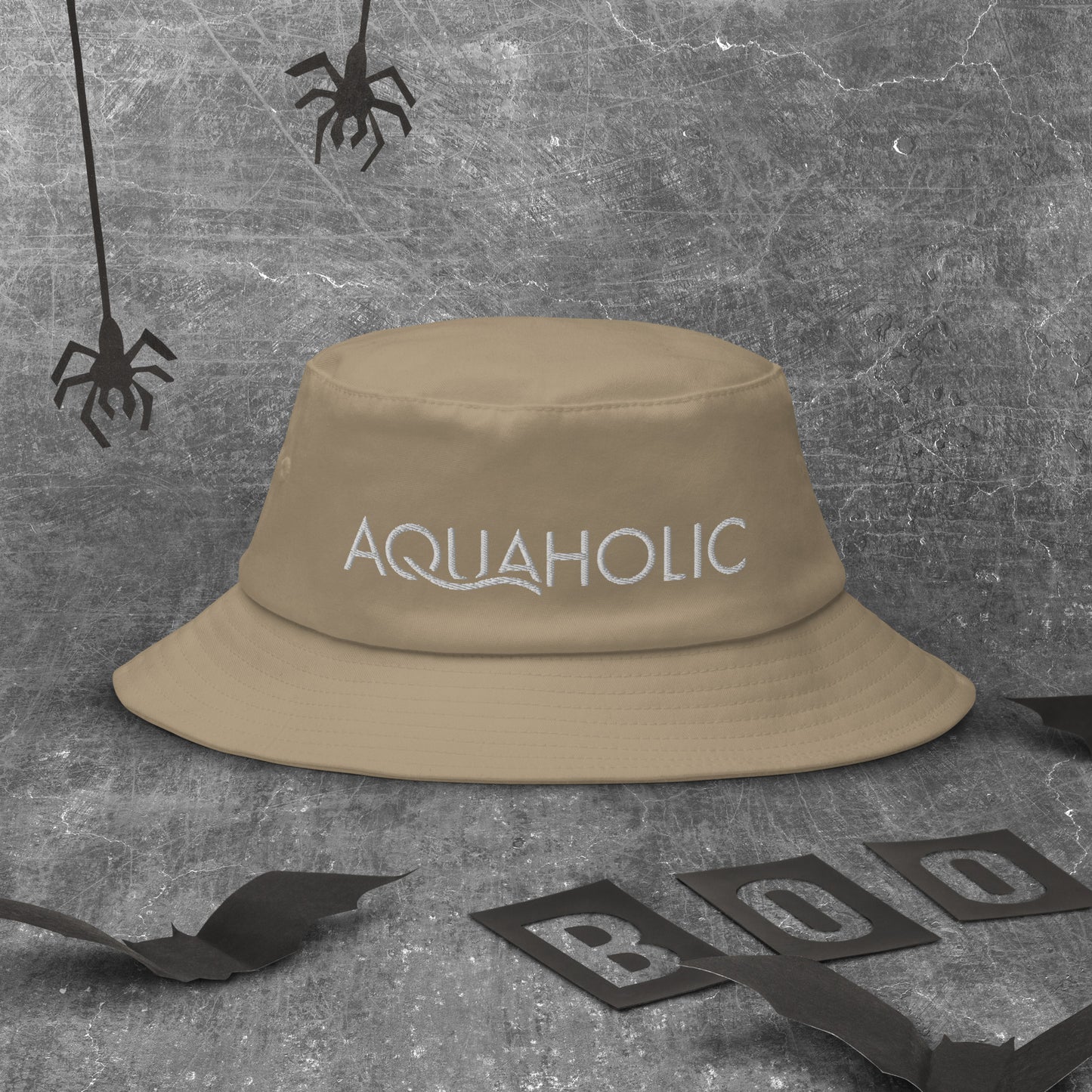 AQUAHOLIC Old School Bucket Hat